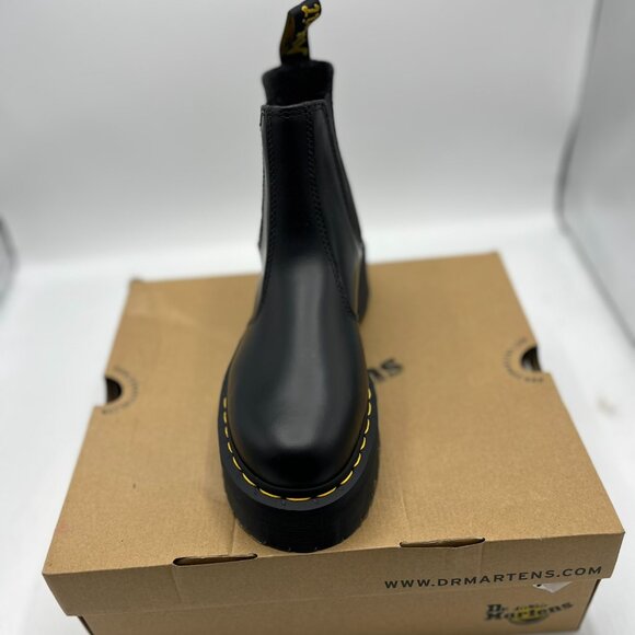 NWT DR. MARTENS V 2976 Quad CHELSEA Boots Polished Smooth Black Women Size 8 NEW - Picture 3 of 6